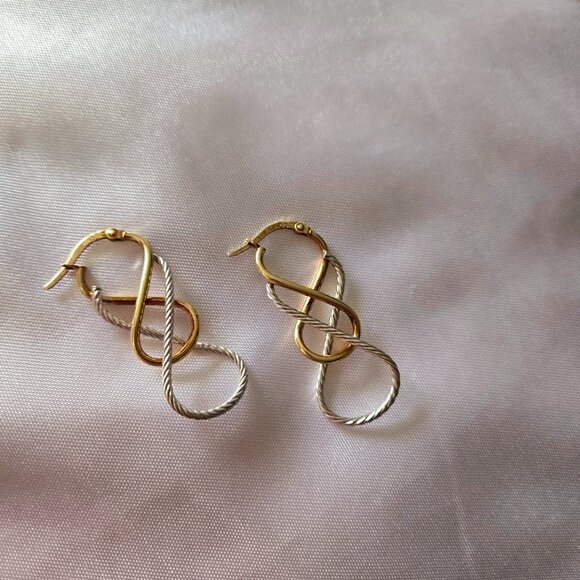 10 k earrings - Picture 1 of 2